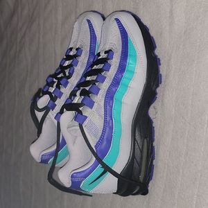 95 air maxs SOLD!